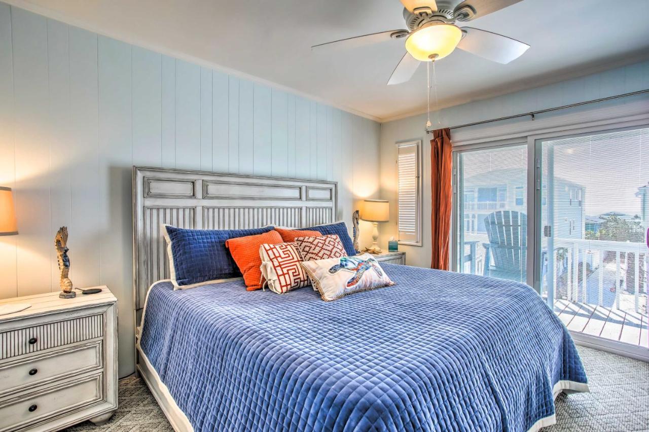 Coastal Oasis With Decks Walk To Holden Beach! 外观 照片