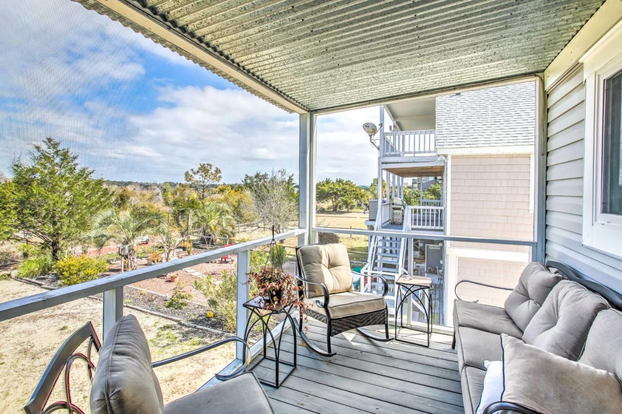 Coastal Oasis With Decks Walk To Holden Beach! 外观 照片